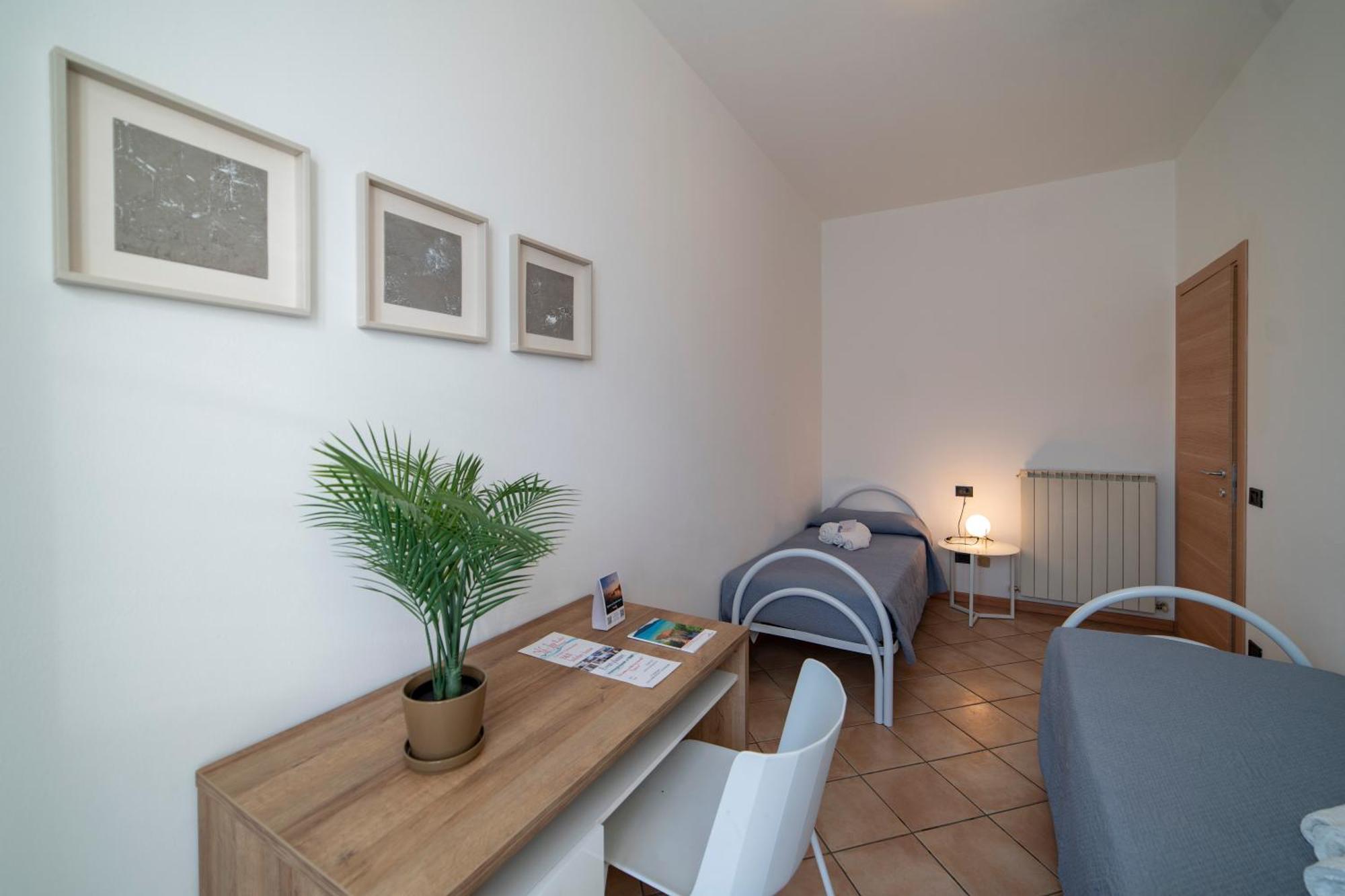 Apartamento La Casa Dei Carta-New & Chic Lovere Exterior foto