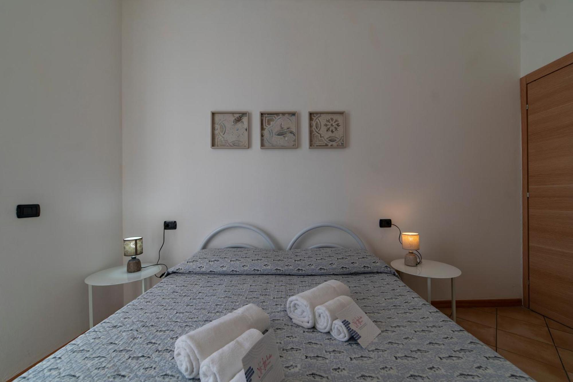 Apartamento La Casa Dei Carta-New & Chic Lovere Exterior foto